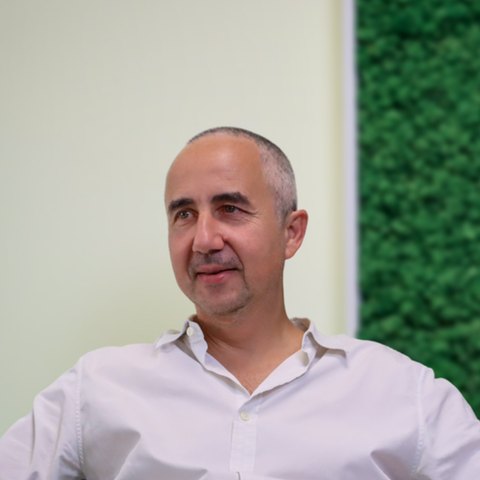 dr. Csikesz Tamás
